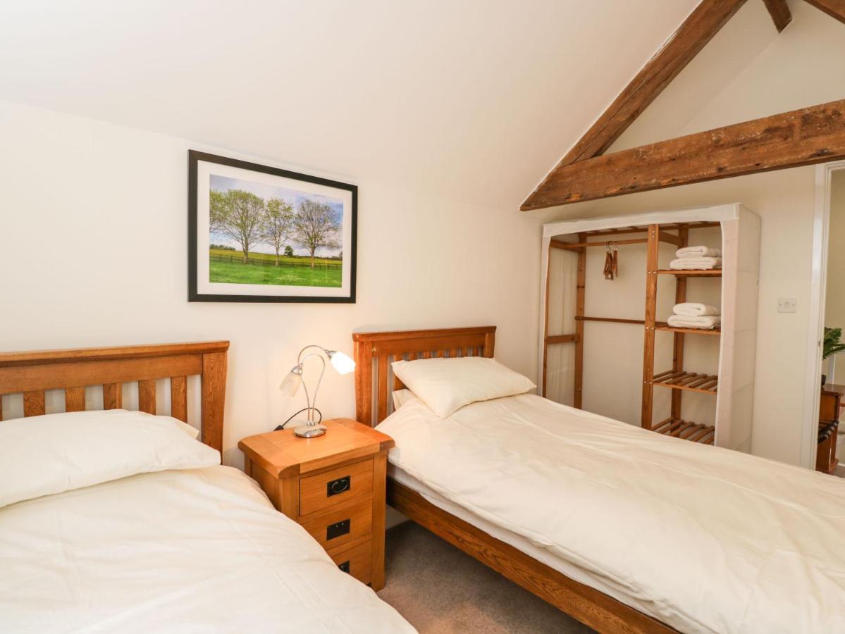 Stables Cottage Melksham Exterior foto